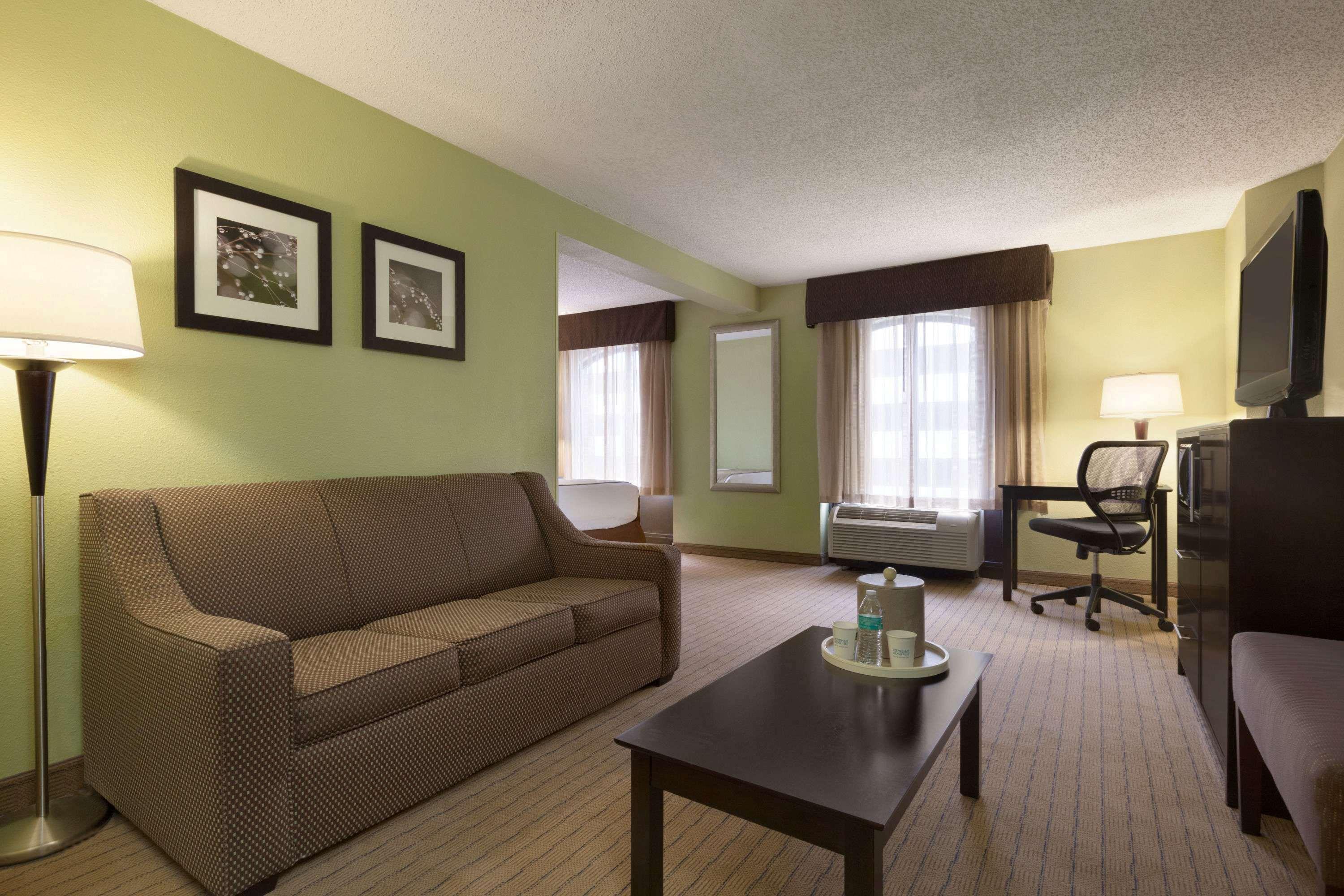 Days Inn By Wyndham Baltimore Inner Harbor Buitenkant foto