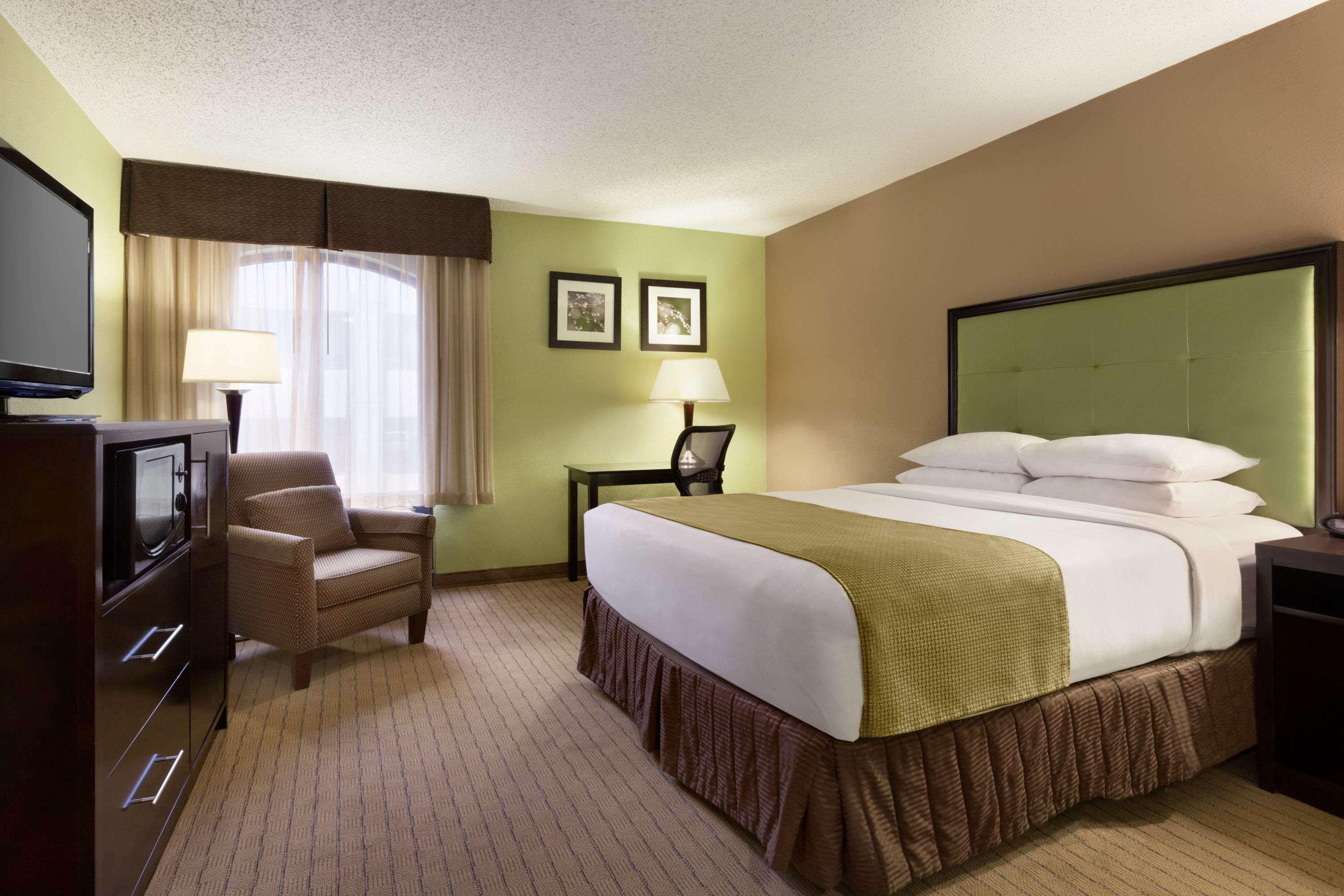 Days Inn By Wyndham Baltimore Inner Harbor Buitenkant foto