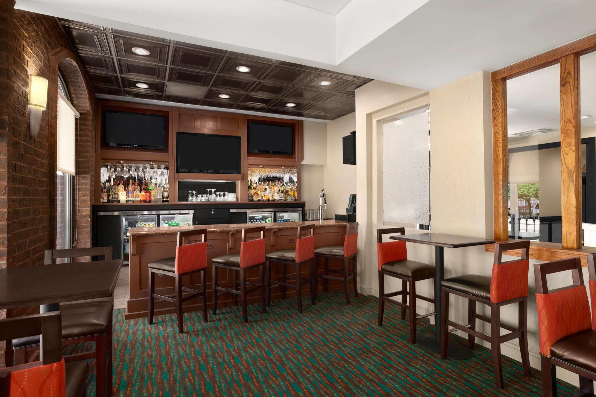 Days Inn By Wyndham Baltimore Inner Harbor Buitenkant foto